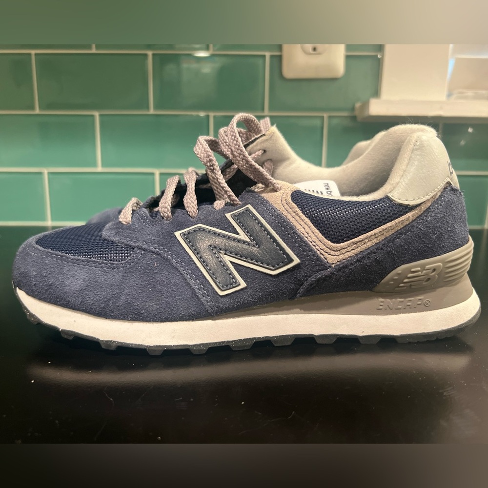 New Balance Men's Shoes - Cream and Blue.